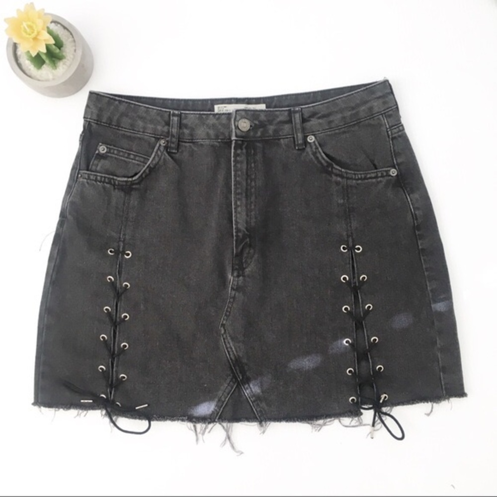 TOPSHOP MOTO Black Denim Tie-Up Skirt